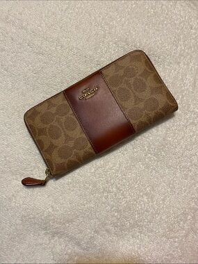Coach Zip Around Wallet